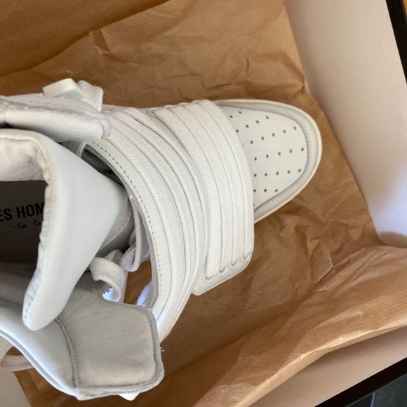 RIGHT SHOE ONLY * Les Hommes women's size 40 high top velcrow strap puff sneaker - Picture 10 of 11